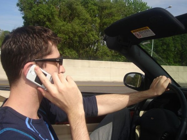 ಮೊಬೈಲ್ ಬಳಕೆ ಬೇಡ