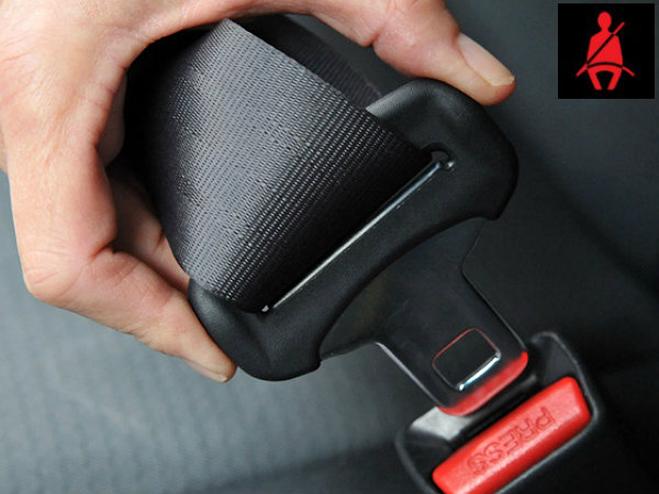 ಕಡ್ಡಾಯವಾಗಿ ಸೀಟ್ ಬೆಲ್ಟ್ ಧರಿಸಿ