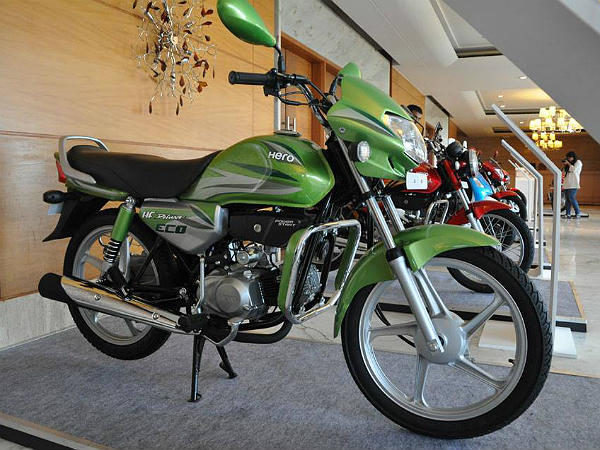  03. ಹೀರೊ ಎಚ್‌ಎಫ್ ಡಿಲಕ್ಸ್