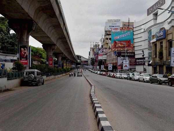 ಹೊಗೆ ಉಗುಳುವ ಬಸ್ ಹಿಡ್ಕೊಡಿ ಬಹುಮಾನ ಗೆಲ್ಲಿರಿ!
