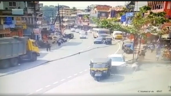 ಟಂ ಟಂ ರಿಕ್ಷಾಗೆ ಗುದ್ದಿದ ಹೊಸ ಹ್ಯುಂಡೈ ಕ್ರೇಟಾ ಪೀಸ್ ಪೀಸ್....