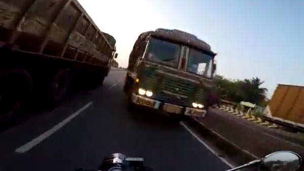 ವಾಹನ ಸವಾರರ ಜೀವಕ್ಕೆ ಕುತ್ತು ತರುತಂತೆ ಟೈರ್ ಕಿಲ್ಲರ್ ಹಂಪ್?