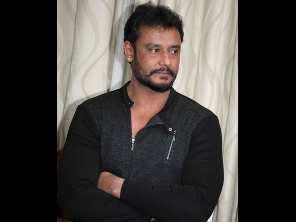 ನಟ ದರ್ಶನ್ ಕಾರು ಅಪಘಾತ- ಪೊಲೀಸರಿಂದ ಸುಮೊಟೊ ಕೇಸ್..!