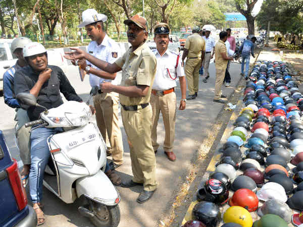 ಹೋಂಡಾ ಆಕ್ಟೀವಾ ಸ್ಕೂಟರ್ಗಿಂತಲೂ ದುಬಾರಿ ಈ ಹೆಲ್ಮೆಟ್ ಬೆಲೆ..!