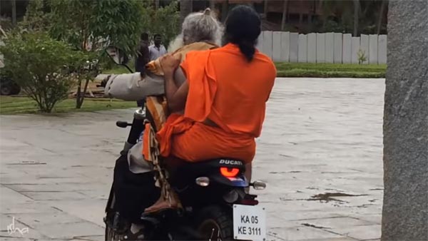 ಸದ್ಗುರು ಜಗ್ಗಿ ವಾಸುದೇವ್ ಅವರ ಹೊಸ ಡುಕಾಟಿ ಬೈಕ್ ಬೆಲೆ ಎಷ್ಟು ಗೊತ್ತಾ?