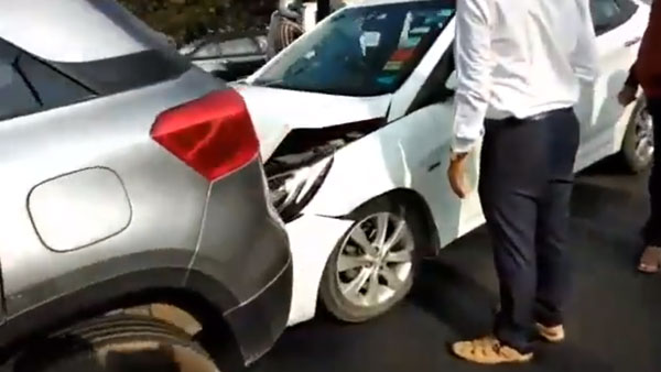 ಬೆಂಗಳೂರಿನಲ್ಲಿ ಸರಣಿ ಅಪಘಾತ- 7 ಕಾರು, ಒಂದು ಸ್ಕೂಟರ್ ಜಖಂ