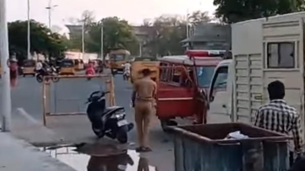 ನೋ ಪಾರ್ಕಿಂಗ್ನಲ್ಲಿದ್ದ ಹೋಂಡಾ ಡಿಯೋ ಸ್ಕೂಟರ್ ಪೀಸ್ ಪೀಸ್ ಮಾಡಿದ ಪೊಲೀಸ್..!