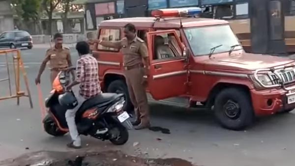 ನೋ ಪಾರ್ಕಿಂಗ್ನಲ್ಲಿದ್ದ ಹೋಂಡಾ ಡಿಯೋ ಸ್ಕೂಟರ್ ಪೀಸ್ ಪೀಸ್ ಮಾಡಿದ ಪೊಲೀಸ್..!
