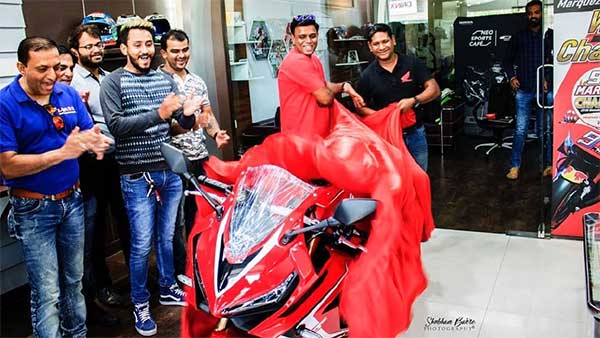 ಹೋಂಡಾ ಸಿಬಿಆರ್650ಆರ್ ಮೊದಲ ಬೈಕ್ ಖರೀದಿಸಿದ ಡಾ.ರೂಪೇಶ್..!