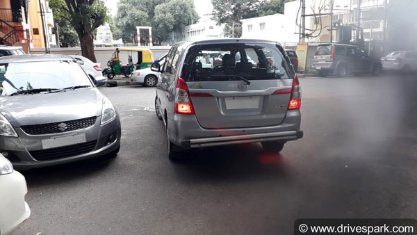 ಎಂಎಲ್ಎ ಮಗ ಎಂದು ಕಾರಿನ ಮೇಲೆ ಸ್ಟಿಕ್ಕರ್ ಅಂಟಿಸಿಕೊಂಡ ಭೂಪ