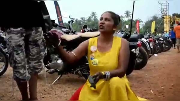 ಇವರು ದೇಶದಲ್ಲಿರುವ ಪ್ರಸಿದ್ಧ ಮಹಿಳಾ ರಾಯಲ್ ಎನ್ಫೀಲ್ಡ್ ಬೈಕ್ ಮೆಕ್ಯಾನಿಕ್ಗಳು