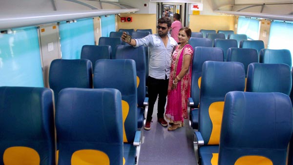 ಐಆರ್ಸಿಟಿಸಿಗೆ ಹಸ್ತಾಂತರಗೊಳ್ಳಲಿದೆ ತೇಜಸ್ ಎಕ್ಸ್ ಪ್ರೆಸ್