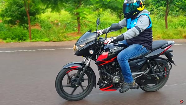 ಬಹಿರಂಗವಾಯ್ತು ಬಜಾಜ್ ಪಲ್ಸರ್ 125 ಸ್ಪ್ಲಿಟ್ ಸೀಟ್ ಬೈಕಿನ ದರ