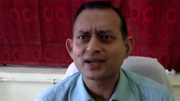 ಹೊಸ ಟ್ರಾಫಿಕ್ ನಿಯಮಕ್ಕೆ ಕ್ಯಾರೇ ಎನ್ನದ ಜಿಲ್ಲಾಧಿಕಾರಿ..!