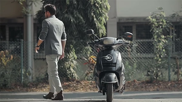 ತಳ್ಳಿದರೂ ಬೀಳದ ಸ್ಕೂಟರ್ಯಿದು..!