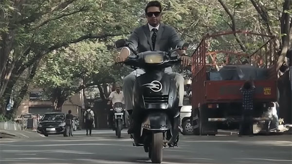ತಳ್ಳಿದರೂ ಬೀಳದ ಸ್ಕೂಟರ್ಯಿದು..!