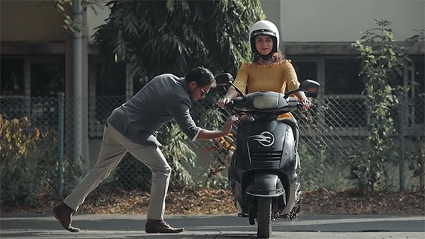 ತಳ್ಳಿದರೂ ಬೀಳದ ಸ್ಕೂಟರ್ಯಿದು..!