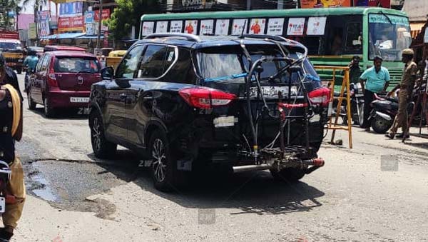 ರೋಡ್ ಟೆಸ್ಟಿಂಗ್ನಲ್ಲಿ ಬಿಎಸ್-6 ಎಂಜಿನ್ ಪ್ರೇರಿತ ಮಹೀಂದ್ರಾ ಅಲ್ಟುರಾಸ್ ಜಿ4 ಬ್ಯುಸಿ