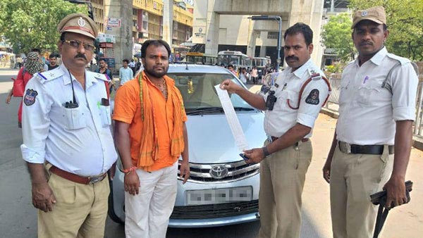 ಹೆಲ್ಮೆಟ್ ಇಲ್ಲದ ಬೈಕ್ ಸವಾರರ ವಿರುದ್ಧ ಮತ್ತಷ್ಟು ಕಠಿಣ ಕ್ರಮ ಜಾರಿಗೆ ತಂದ ಬೆಂಗಳೂರು ಪೊಲೀಸರು..!
