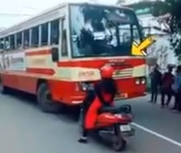 ರಾಂಗ್ಸೈಡ್ ನಲ್ಲಿ ಬಂದ ಬಸ್ ಚಾಲಕನಿಗೆ ಪಾಠ ಕಲಿಸಿದ ಯುವತಿ