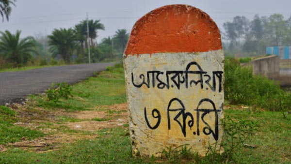 ಮೈಲಿಗಲ್ಲುಗಳ ಬಣ್ಣದ ಹಿಂದಿರುವ ಕಾರಣಗಳೇನು ಗೊತ್ತಾ?