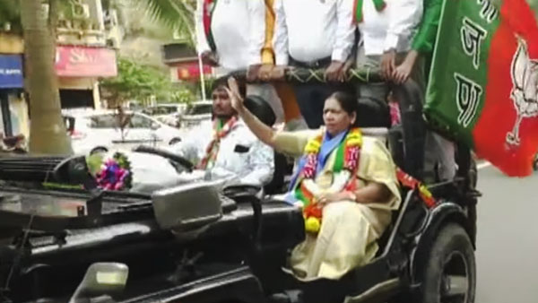 ರ್ಯಾಲಿಯಲ್ಲಿ ಮುರಿದು ಬಿತ್ತು ಜೀಪ್ನ ರೋಲ್ಬಾರ್