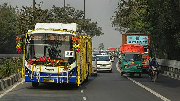 ಶೀಘ್ರದಲ್ಲೇ ರಸ್ತೆಗಿಳಿಯಲಿವೆ ನೀಲಿ ಬಣ್ಣದ ಬಸ್ಸುಗಳು