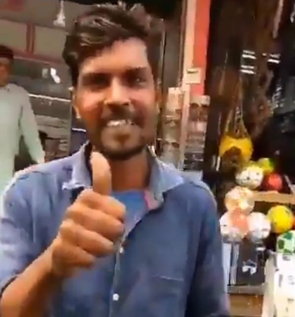 ನೋ ಪಾರ್ಕಿಂಗ್ನಲ್ಲಿದ್ದ ಕಾರನ್ನು ಬಾಹುಬಲಿ ಸ್ಟೈಲ್ನಲ್ಲಿ ಪಕ್ಕಕ್ಕೆ ಸರಿಸಿದ ಭೂಪ..!