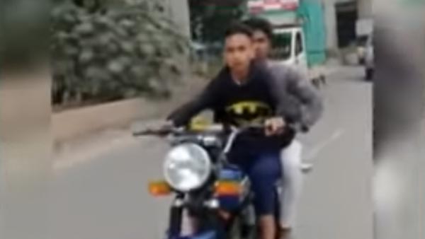 ಬೆಂಗಳೂರಿನಲ್ಲಿ ವ್ಹೀಲಿಂಗ್ ಮಾಡಿ ತಗ್ಲಾಕಿಕೊಂಡ ಪುಂಡರು