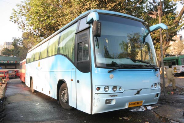 ಚಾರ್ಜಿಂಗ್ ಸೌಲಭ್ಯ ನೀಡದ ಬಸ್ಸಿಗೆ ಬಿತ್ತು 5,000 ದಂಡ