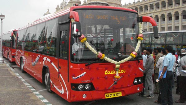 ಫಾಸ್ಟ್ಟ್ಯಾಗ್ ಜಾರಿಗೆ ಬಂದರೂ ಮುಗಿಯದ ಗೋಳು..!