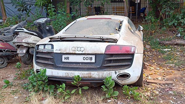ಠಾಣೆಯಲ್ಲೇ ಅನಾಥವಾಗಿ ಬಿದ್ದ ರೂ. 3 ಕೋಟಿ ಕಾರು