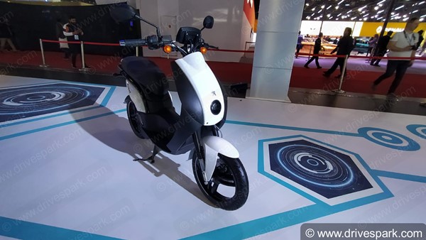 ಆಟೋ ಎಕ್ಸ್ಪೋ 2020: ಪ್ಯೂಜೊ ಎಲೆಕ್ಟ್ರಿಕ್ ಸ್ಕೂಟರ್ ಅನಾವರಣಗೊಳಿಸಿದ ಮಹೀಂದ್ರಾ