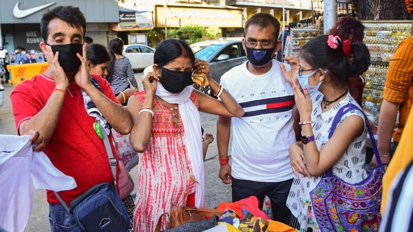 ಮನೆಗೆ ತೆರಳಲು ಬಸ್ ಸಿಗದೆ ಈ ಕೂಲಿ ಕಾರ್ಮಿಕರು ಕೊನೆಗೆ ಮಾಡಿದ್ದೇನು ಗೊತ್ತಾ?