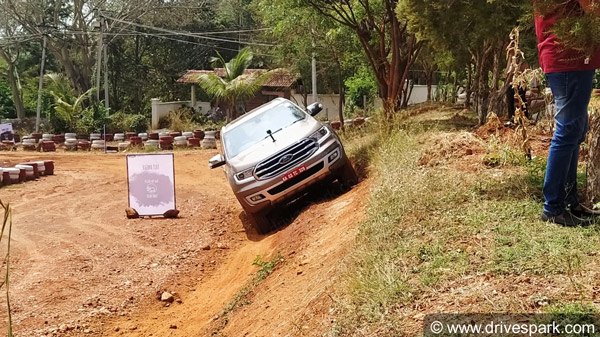 ಆಫ್ ರೋಡ್ ಡ್ರೈವ್: ಹೊಸ ಎಂಜಿನ್ನೊಂದಿಗೆ ಘರ್ಜಿಸಿದ ಬಿಎಸ್ 6 ಫೋರ್ಡ್ ಎಂಡೀವರ್