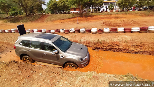 ಆಫ್ ರೋಡ್ ಡ್ರೈವ್: ಹೊಸ ಎಂಜಿನ್ನೊಂದಿಗೆ ಘರ್ಜಿಸಿದ ಬಿಎಸ್ 6 ಫೋರ್ಡ್ ಎಂಡೀವರ್