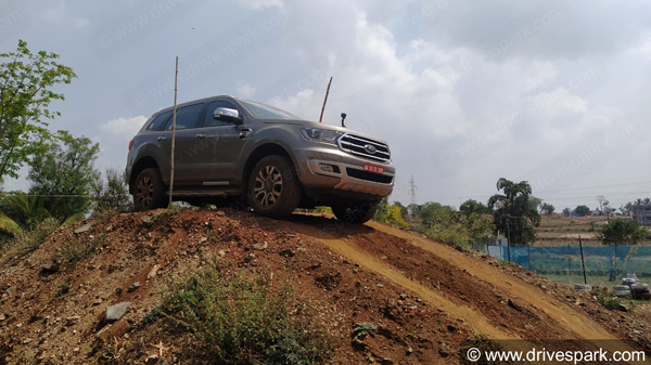 ಆಫ್ ರೋಡ್ ಡ್ರೈವ್: ಹೊಸ ಎಂಜಿನ್ನೊಂದಿಗೆ ಘರ್ಜಿಸಿದ ಬಿಎಸ್ 6 ಫೋರ್ಡ್ ಎಂಡೀವರ್