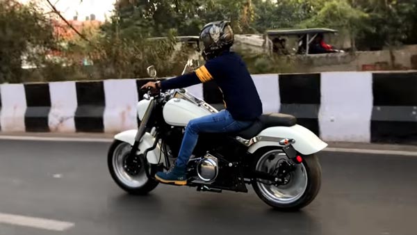 ಹಾರ್ಲೆ ಡೇವಿಡ್ಸನ್ ಫ್ಯಾಟ್ ಬಾಯ್ ಬೈಕಿನಂತೆ ಮಾಡಿಫೈಗೊಂಡ ಬುಲೆಟ್