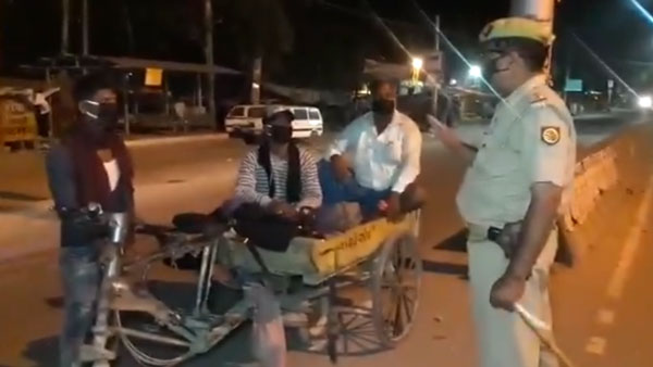 ಮನೆಗೆ ತೆರಳಲು ಬಸ್ ಸಿಗದೆ ಈ ಕೂಲಿ ಕಾರ್ಮಿಕರು ಕೊನೆಗೆ ಮಾಡಿದ್ದೇನು ಗೊತ್ತಾ?