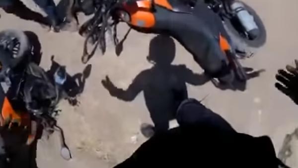 ಆಫ್ ರೋಡ್ ನಲ್ಲಿ ಅಪಘಾತಕ್ಕೀಡಾದ ಹೊಸ ಕೆಟಿಎಂ ಬೈಕ್ ಗಳು
