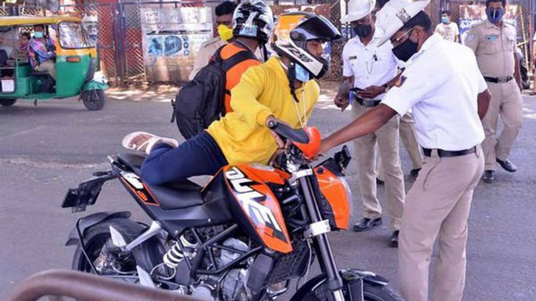 ಸೀಜ್ ಆದವು ಲಾಕ್ಡೌನ್ ಉಲ್ಲಂಘಿಸಿ ಹೊರಬಂದ ವಾಹನಗಳು..!