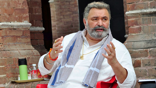 ವಿಶೇಷ ಅನುಮತಿಯೊಂದಿಗೆ ಮುಂಬೈ ತಲುಪಲಿದ್ದಾರೆ ರಿಷಿ ಕಪೂರ್ ಪುತ್ರಿ..!