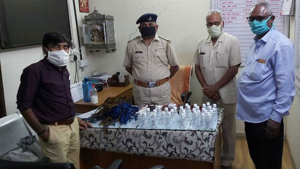 ಸರ್ಕಾರಕ್ಕೆ ದೇಣಿಗೆ ಜೊತೆಗೆ ಬಡವರಿಗೆ ಹಸಿವು ನೀಗಿಸುತ್ತಿದೆ ಟಾಟಾ