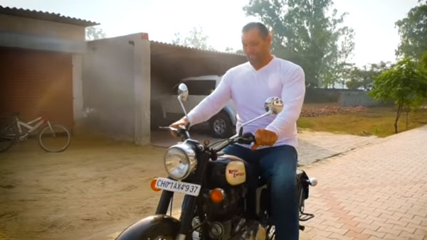 ಖಲಿ ದಿ ಗ್ರೇಟ್ ಮುಂದೆ ಆಟದ ಸಾಮಾನಿನಂತೆ ಕಂಡ ಹೀರೋ ಬೈಕ್..!