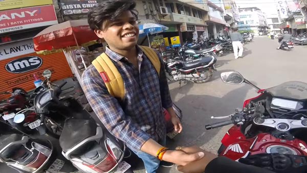 ಬೈಕ್ ಟ್ಯಾಕ್ಸಿಯಾಗಿ ಬದಲಾದ ಹೋಂಡಾ ಸಿಬಿಆರ್ 650 ಆರ್ ಸೂಪರ್ ಬೈಕ್..!