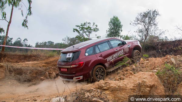 youngster-sells-ford-endeavour-to-give-oxygen-cylinders-to-corona-patients-free-of-cost