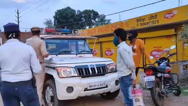 ದಂಡದ ಮೊತ್ತವನ್ನು ಕಡಿಮೆ ಮಾಡುವಂತೆ ಗೋಗರೆದ ದುಬಾರಿ ಕಾರು ಮಾಲೀಕ