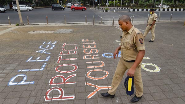 ವೈರಸ್ ಭೀತಿ: ಅನಾವಶ್ಯಕವಾಗಿ ಓಡಾಡುತ್ತಿದ್ದ 6,800 ವಾಹನಗಳು ಸೀಜ್