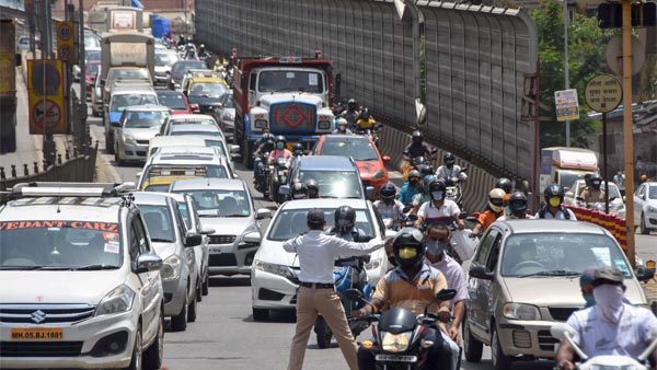 ಕರೋನಾ ವೈರಸ್ ಆರ್ಭಟ ಹಿನ್ನೆಲೆ: ಎರಡು ಕಿ.ಮೀಗೂ ಹೆಚ್ಚಿನ ಪ್ರಯಾಣಕ್ಕೆ ಬಿತ್ತು ಬ್ರೇಕ್