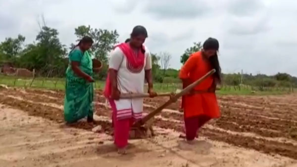 ಮತ್ತೊಮ್ಮೆ ಸಂಕಷ್ಟಕ್ಕೆ ಸ್ಪಂದಿಸಿ ಹೀರೋ ಆದ ಖಳನಾಯಕ